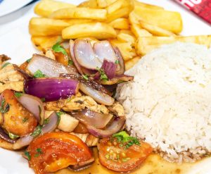 SALTADO DE POLLO